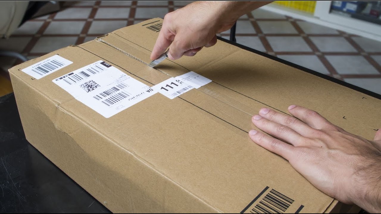 Amazon frontline workers get holiday bonuses | Business Headlines