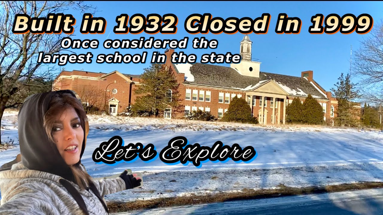 Largest Abandoned School Explore - Built in 1932 Shuttered in 1996 - Urbex Upstate