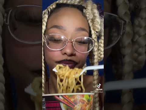 ASMR Noodles 🍜💕🤤