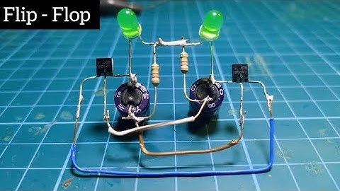 Simple LED Flasher Circuit | Flip Flop LED Flasher | LED Flaşör Devresi Yapımı#trending #viralvideo