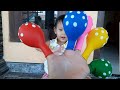 Bermain mengisi air dalam balon Daddy finger Nursery Rhymes | Learn Colors with Balloons