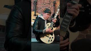 Two Door Cinema Club - What You Know (Guitar & Bass Cover)
Je reprends « What You Know » de @twodoorcinemaclub à la guitare 🎸
Les fans de Two Door Cinema Club, vous êtes d’où ? 🤘
C’est quoi pour vous la meilleure chanson de ce groupe ? 👇
Est-ce que Alex Trimble, Sam Halliday et Kevin Baird valideraient la reprise ? 👀 Two Door Cinema Club - What You Know (Guitar & Bass Cover)
