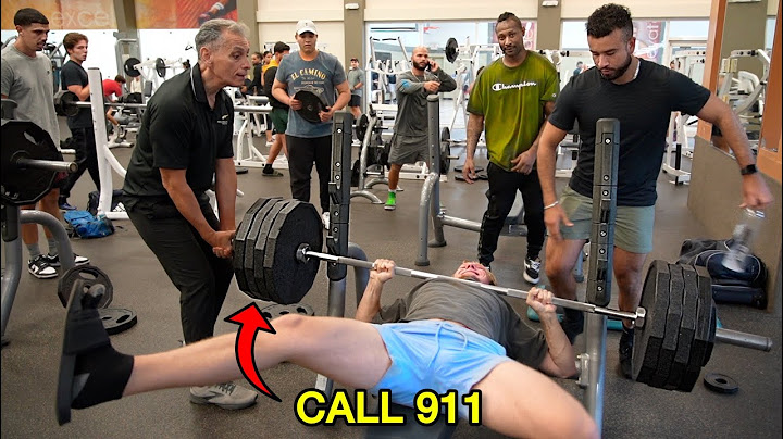 FAKE WEIGHTS in the GYM Prank!