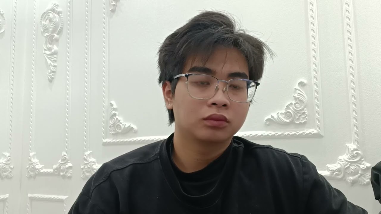 Birds in the sun cry so loudly