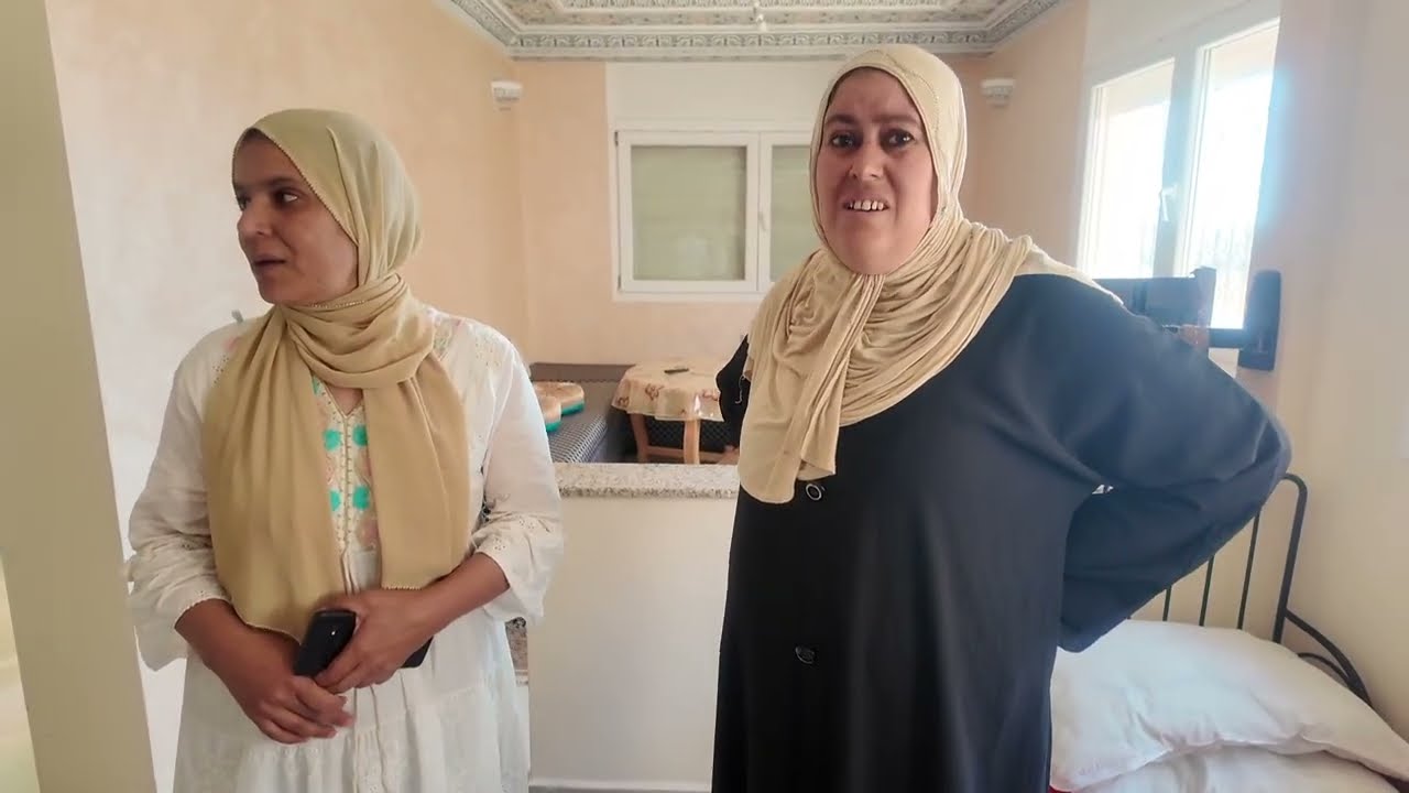 شقة لي خديت لوالدة ف اكادير كولشي حماق عليها 😍 ومرضي لوالدين عمرو اخيب