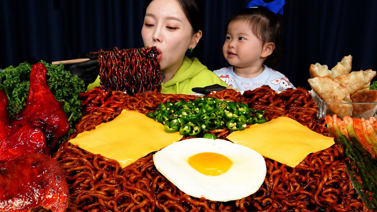 [Mukbang ASMR] Jjapaghetti & Cheese & Egg! Korean Convenience Store Ramen ! eat with Miso ❤ Ssoyoung