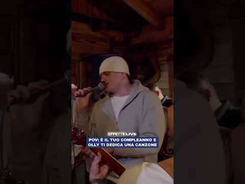 Video Al 18° compleanno del fratello di Juli, Olly ci regala una dedica live di “Buon trasloco” #Olly