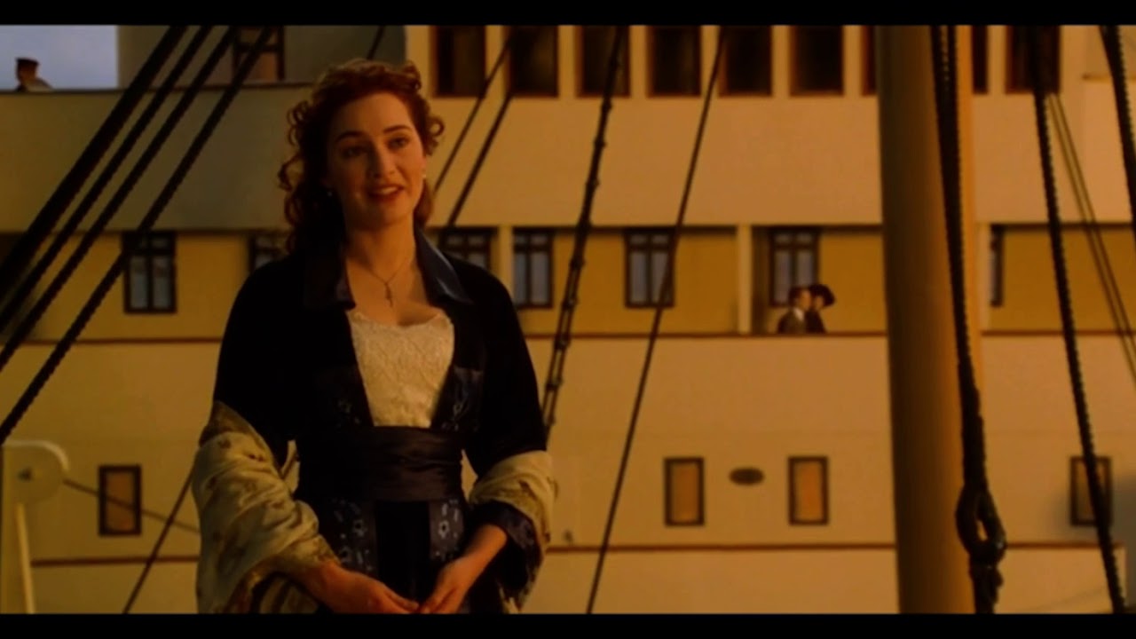 SCNE CULTE   Titanic   Jack et Rose  Lavant Du Bateau