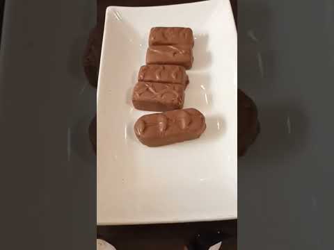 Filling platter with MilkyWay,Snickers,Mars, Bounty🍫/#shorts #asmr #trending