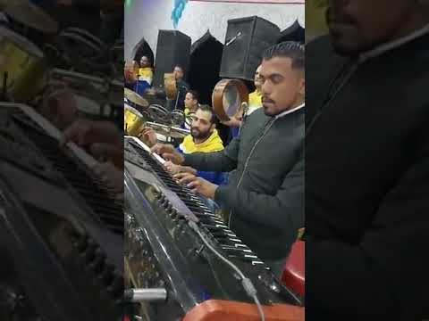 الفديو ده ياجماعه اول مره اطلع علي مسرح وكونت مطوطر طلعة المسرح في الاول رهبه