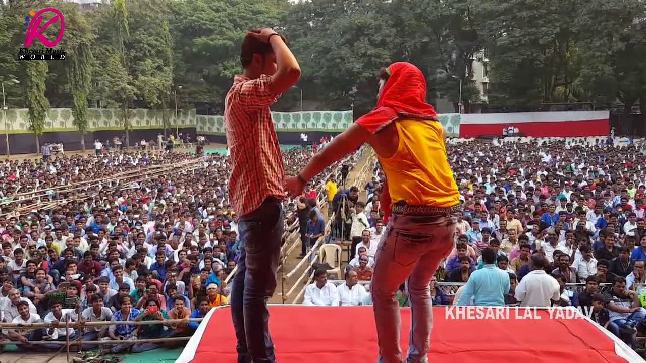 खेसारी लाल यादव ने स्टेज शो में अपने " FAN ' के साथ ठुमके लगाए। ...