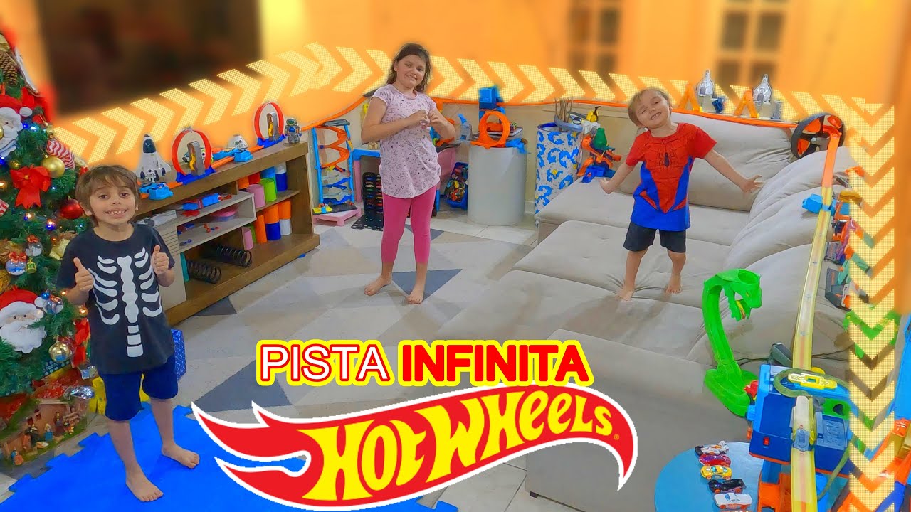PISTA HOT WHEELS INFINITA NA SALA - Infinite Hot Wheels Track - Fafafran Brincadeiras