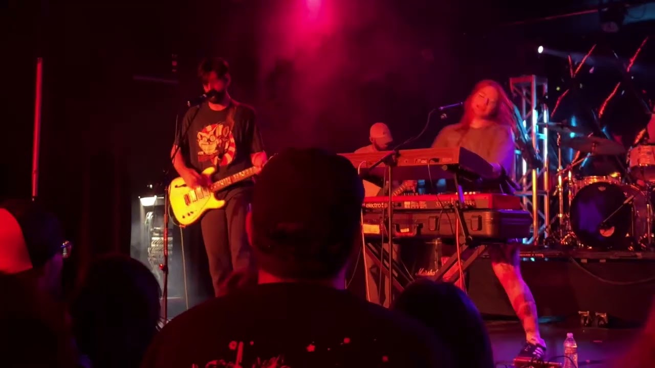 Tigers Jaw - The Sun - Live @ BFF Aftershow 