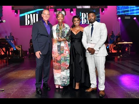 Brandy Accepts The Bmi President S Award At The 2019 Bmi R B Hip