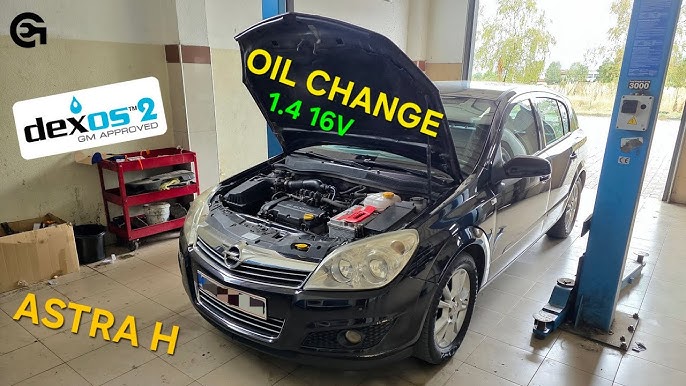 U mushuki bilan pul topdi.