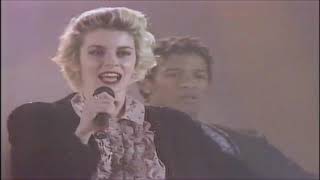 BANANARAMA - Love In The First Degree