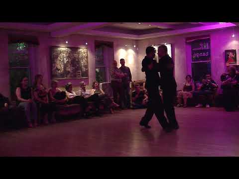 Augusto Balizano & Alejandro Villalobos / La Cachila by Color Tango