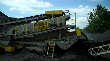 Logan Aggregate Recycling: Lippmann 4800 Recycling Asphalt.mp4