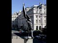 Neue Banksy Statue enthüllt! #protest #politik #polizei #uk #banksy
