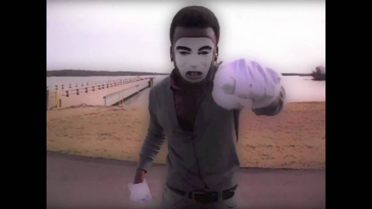 Stylez Harvey performing to "You Mean That Much To Me" Tank