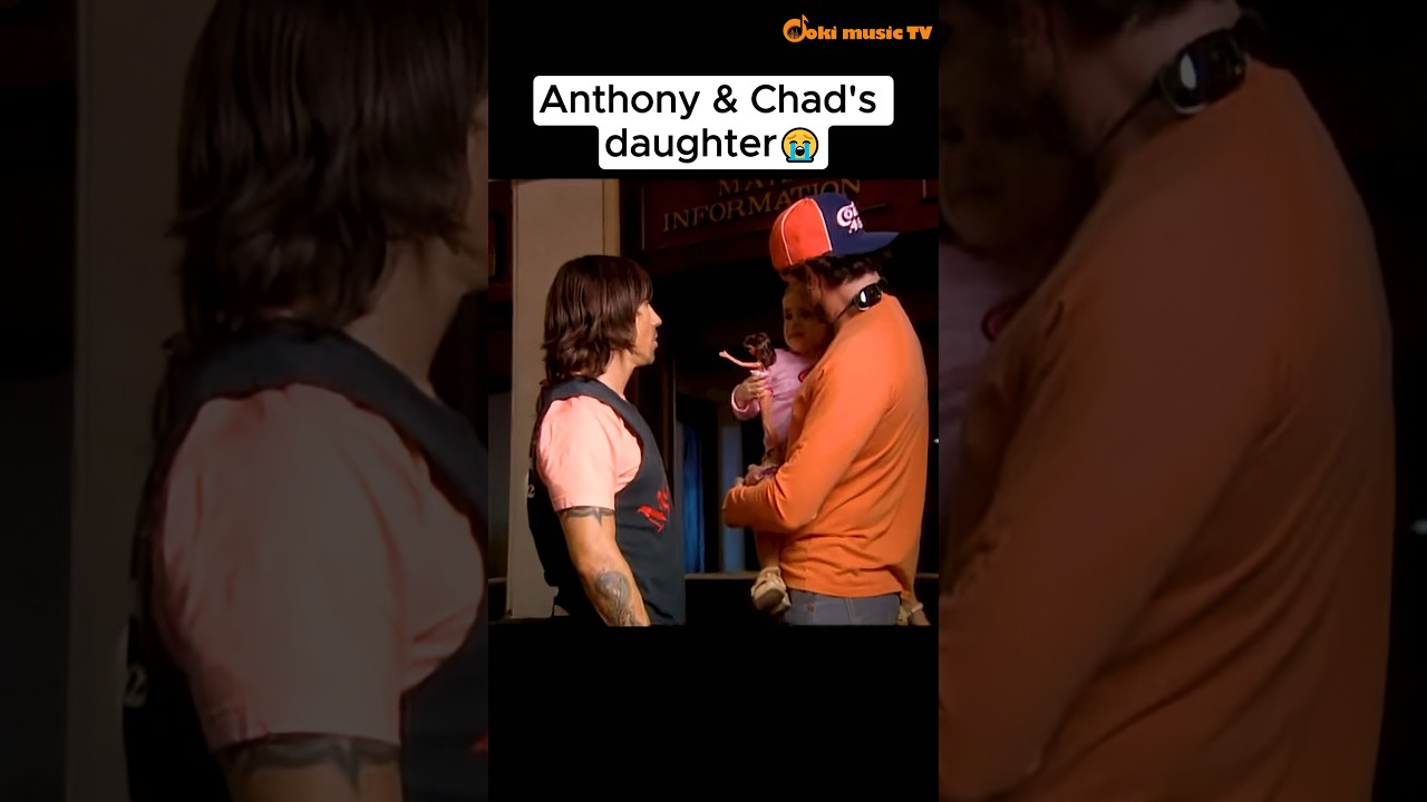 Очень милый момент между дочерью Энтони и Чада 😍 #anthonykiedis #chadsmith #funny