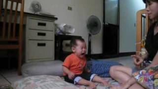 20091012 099不乖打手手 2