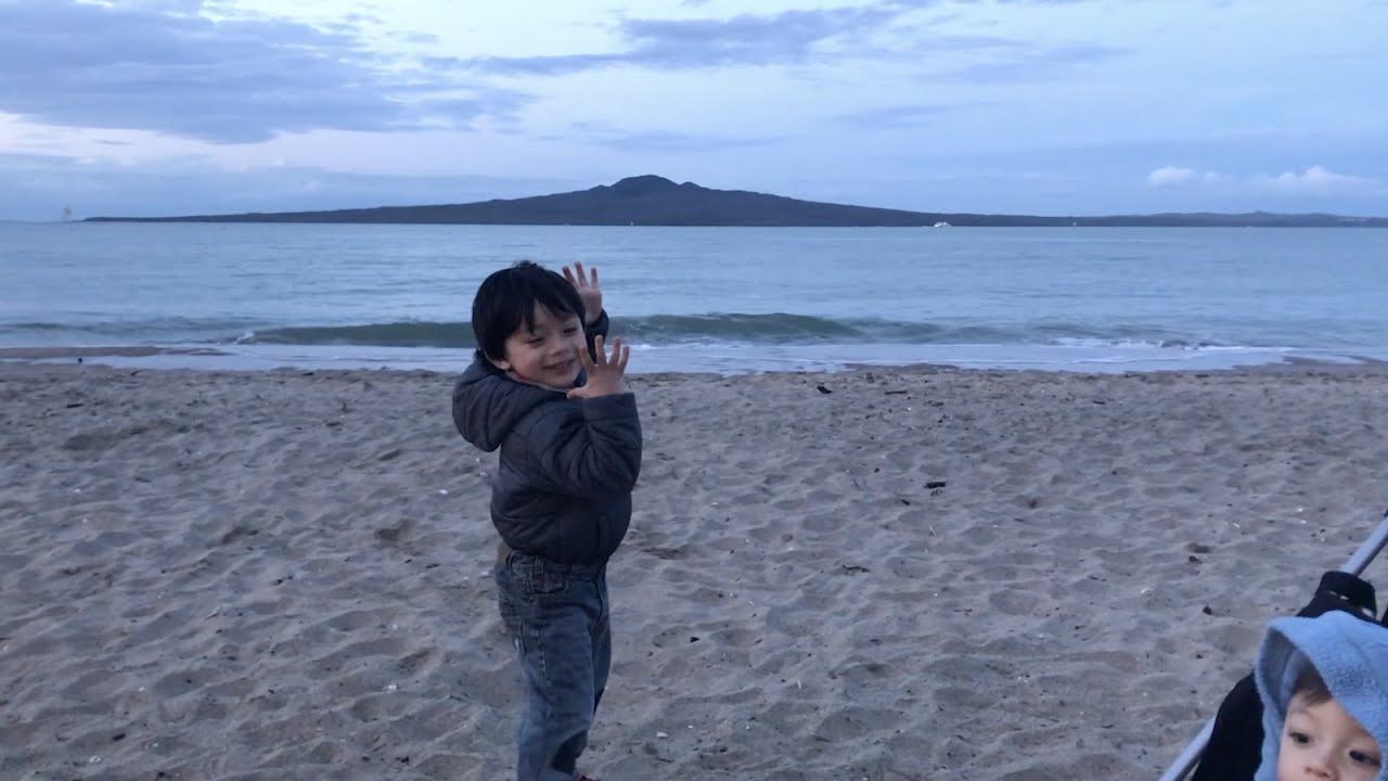 Our Night Adventure at Mission Bay Beach, One of Auckland's Best Beaches/Parks/Place for All Ages