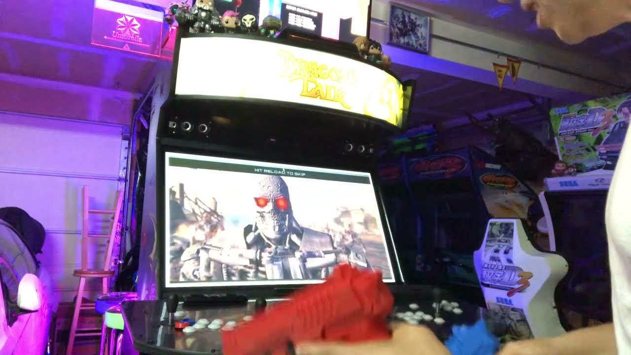 Dual Sinden Lightguns on Terminator Salvation.  Omega 2.0 Megacade￼