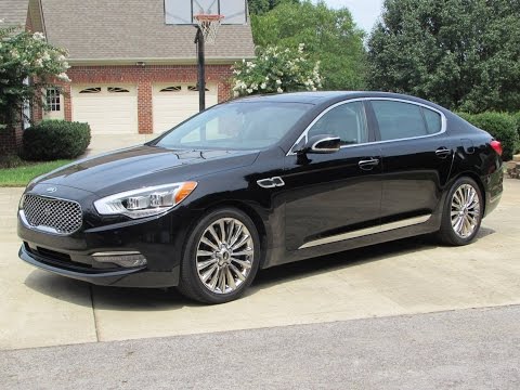 2015 Kia K900 V8 (VIP Package) Start Up, Test Drive, and In Depth Review