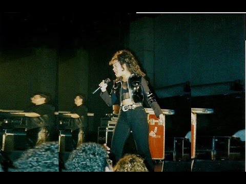 Selena Live!  Feria Monterrey 12 de Octubre 1994 *HD