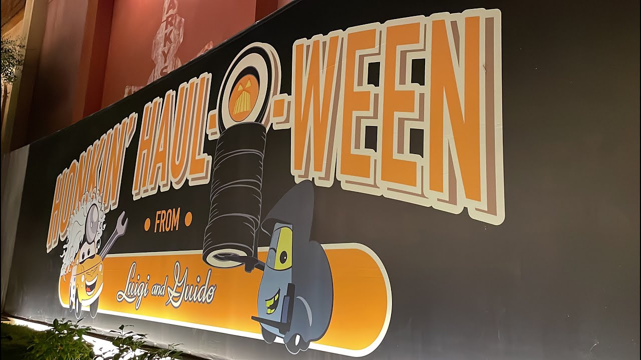 Luigi's Honkin' Haul-O-Ween | California Adventure | Cars Land | Queue & POV September 2023