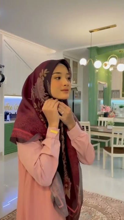 Ide hijab segiempat motif bunga | pesan dikomentar