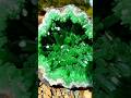 Green crystal 😱😱😱 #cryatals #gold #quartz