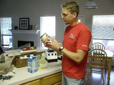 how-to-make-a-banana-nut-milkshake-smoothie!