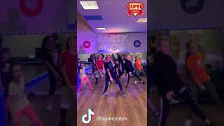 Billie Eilish - Bad Guy (Super Family Dance Cover) 2019