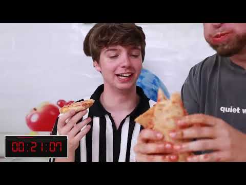 I Ate The World S Largest Slice Of Pizza