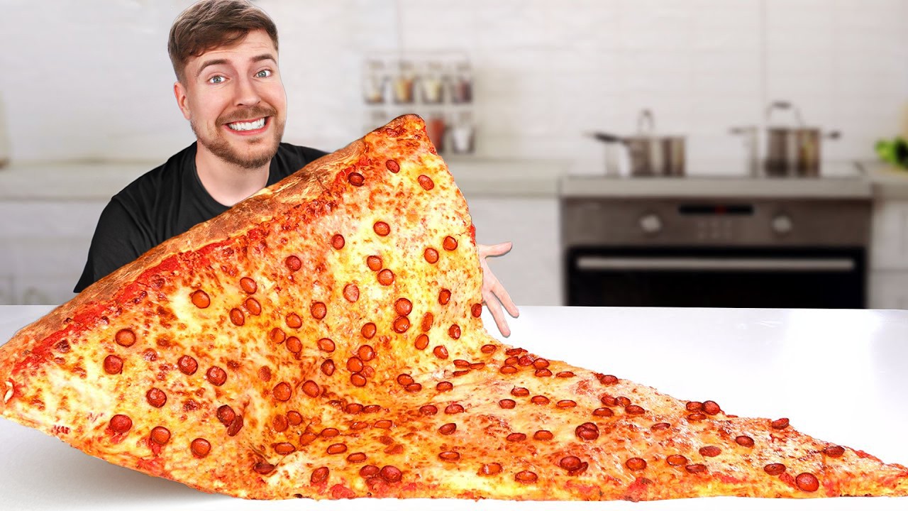 ⁣I Ate The World’s Largest Slice Of Pizza