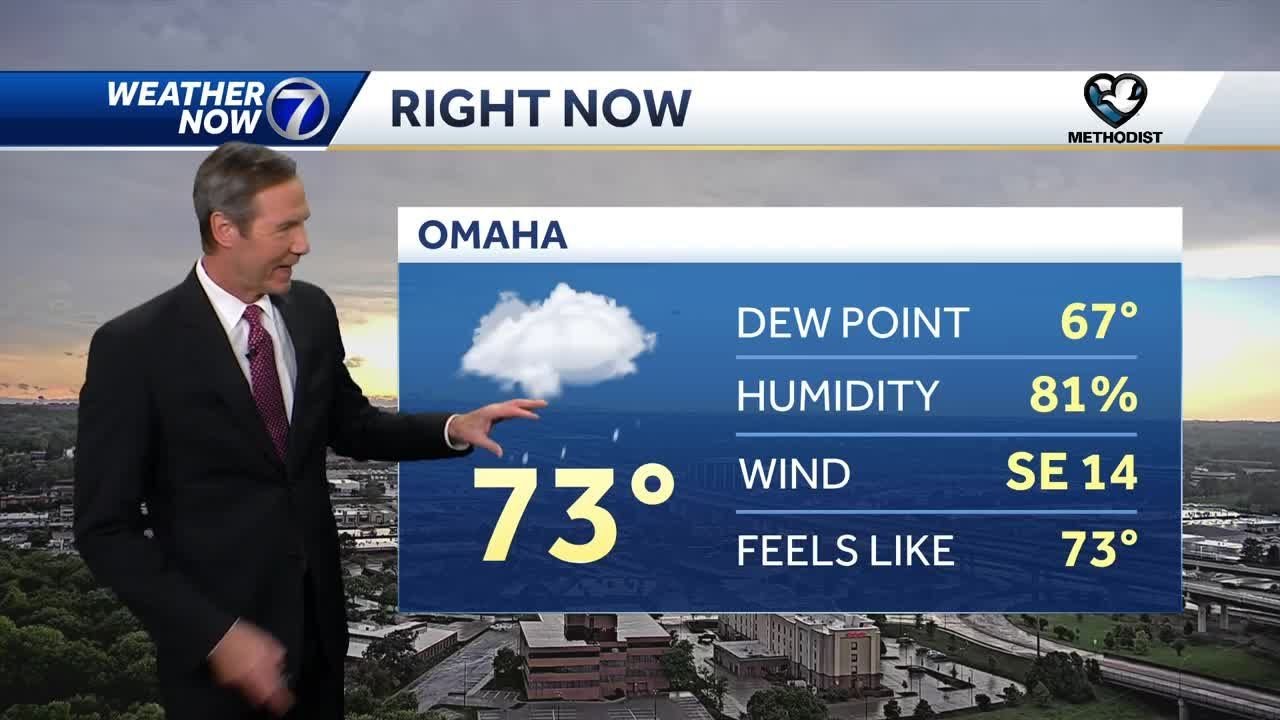 Rain moving out now: July 30 Omaha - YouTube