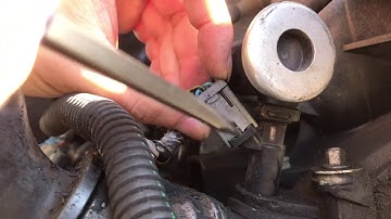 Fuel Injector Clip Removal - 2004 Tahoe 5.3L Vortec