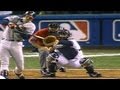 1999 WS Gm4: Mariano Rivera breaks Klesko's bat three times の動画、YouTube動画。