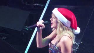 Taylor Swift : Christmas Tree Farm (Live at Z100 Jingle Ball)