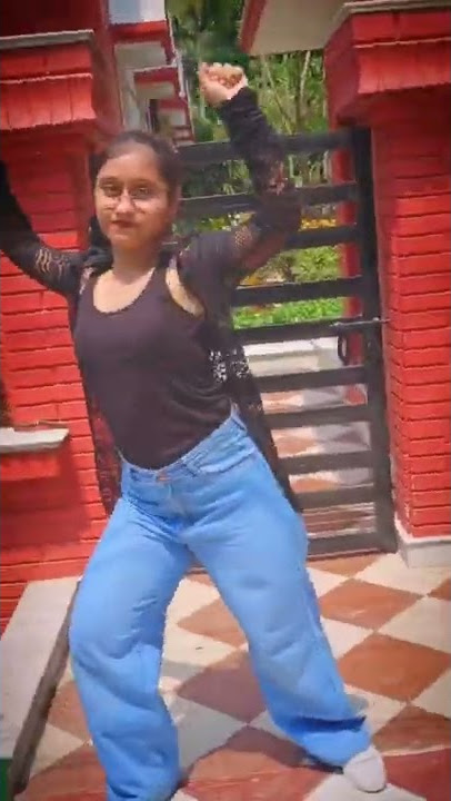 ELA JÁ TÁ LOUCA #dancecover #reelsviral #reelsinstagram #tiktok#trending#hiphop#shorts #ElaJÁTÁLouca