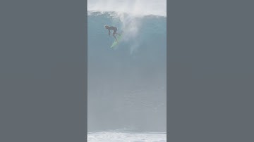 BEST WAVES at PIPELINE and BACKDOOR #surfing #freesurf #surf