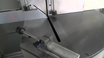 Two station heavy duty double head mitre saw CNC video  Whatsapp:+8613573165746