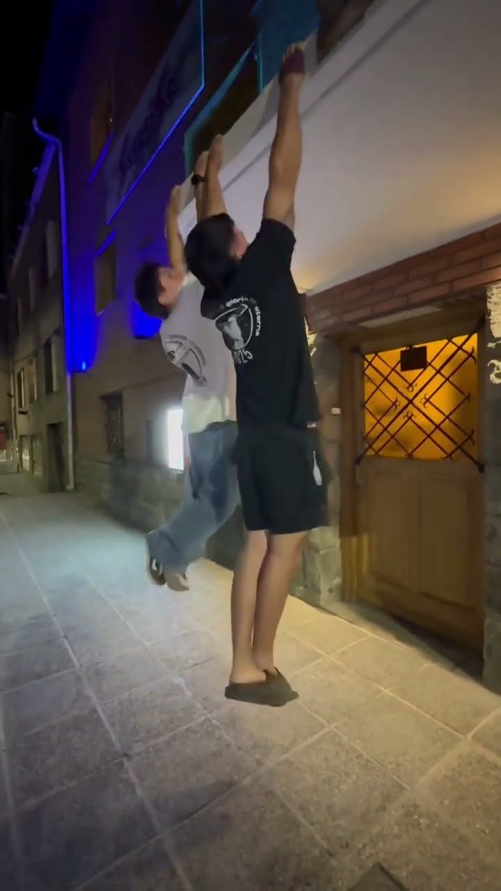 La primera vez ?? 2/2