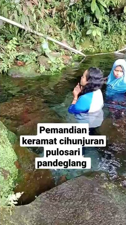 pemandian keramat cihunjuran pulosari pandeglang
