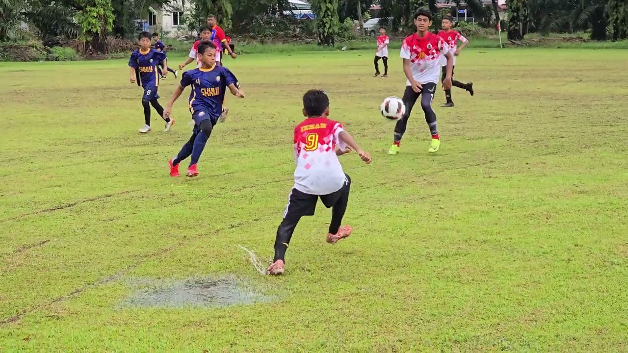 Kejohanan  Bola Sepak  B12  [ SKDABB vs SK Kota Warisan ]