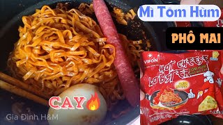 Mì Tôm Hùm Phô Mai Cay của Vifon - Càng Ăn Càng Ghiền | Gia Đình H&M