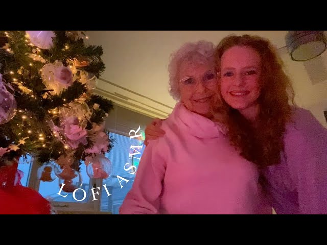 LOFI ASMR bij oma 💘|| make-up triggers & hand sounds/movements ~.~