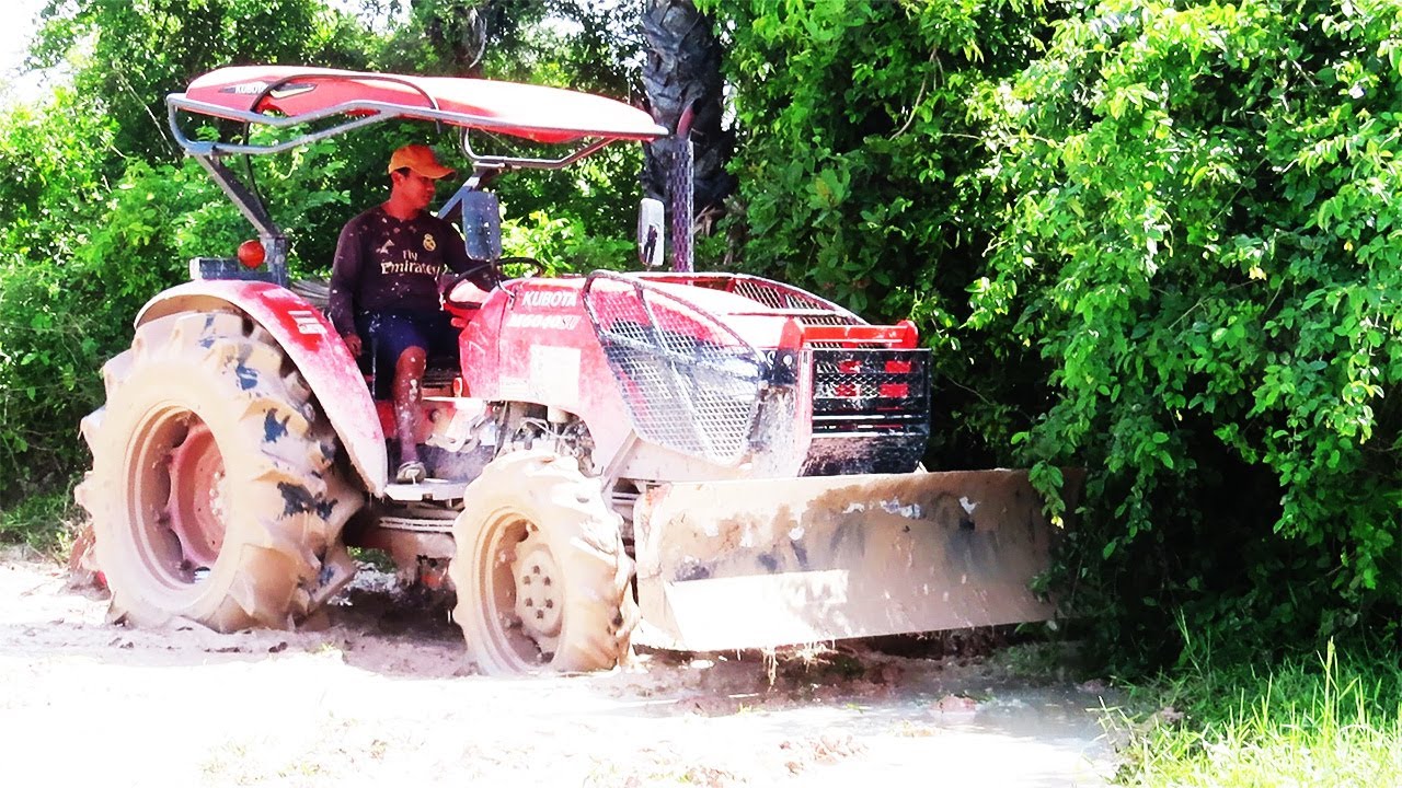 Tractor plowing , Best plowing of tractor YouTube